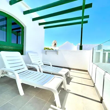 Apartameto De 2 Dormitorios, Wifi Y Piscina, A 4 Minutos A Pie De La Playa شقة