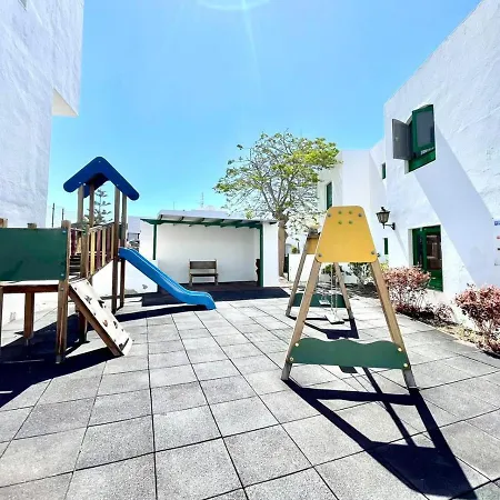 Apartameto De 2 Dormitorios, Wifi Y Piscina, A 4 Minutos A Pie De La Playa *